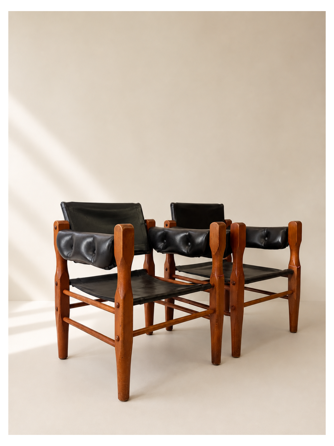 Par de sillones de estilo Safari chair (c. 1960)