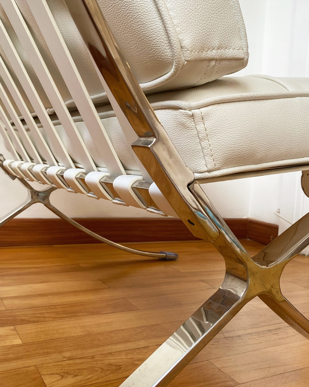 Barcelona (White) Armchair by Mies van der Rohe