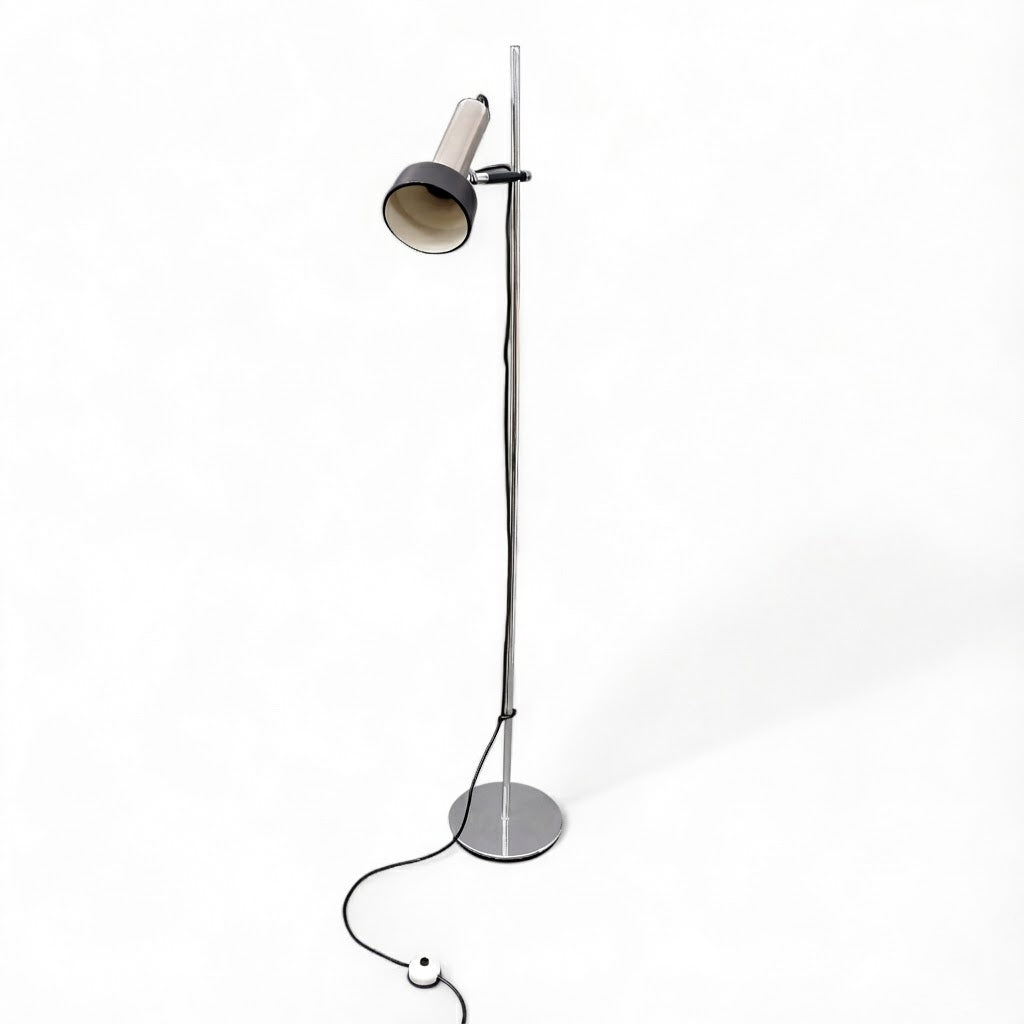 Floor Lamp following Staff Leuchten