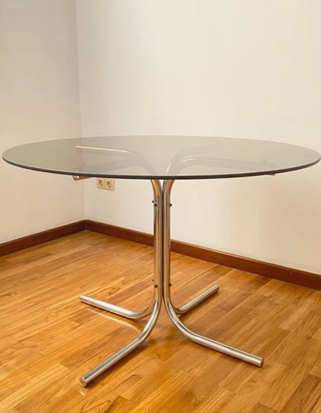 Mesa Redonda Tubular Vintage