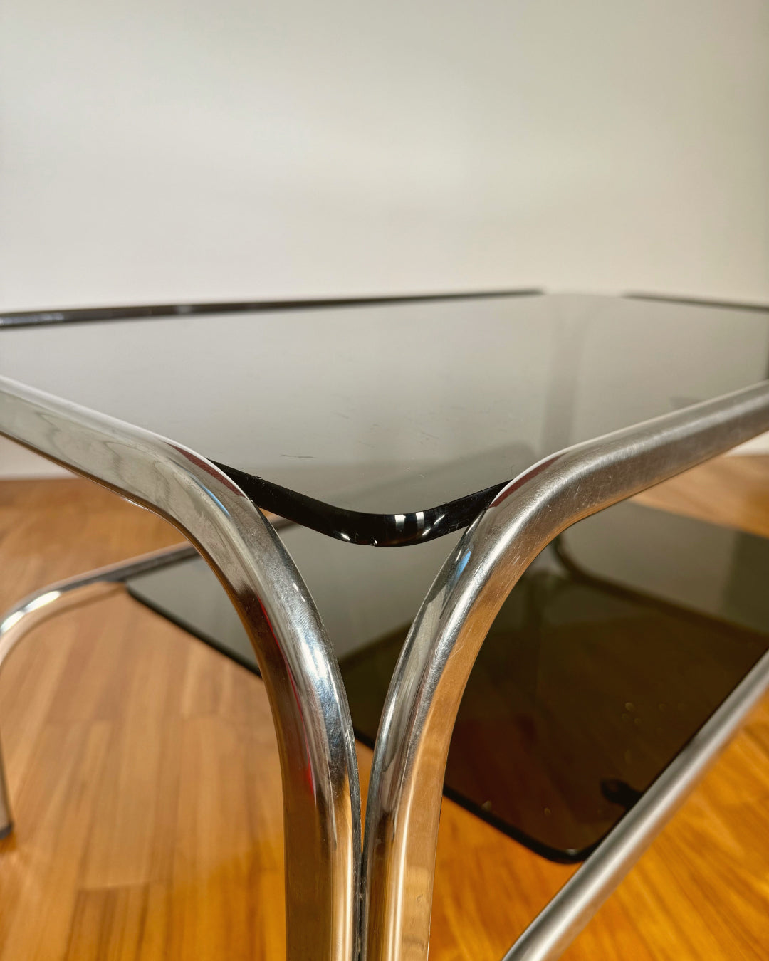 Mesa Baja de Comedor de Cristal de Diseño